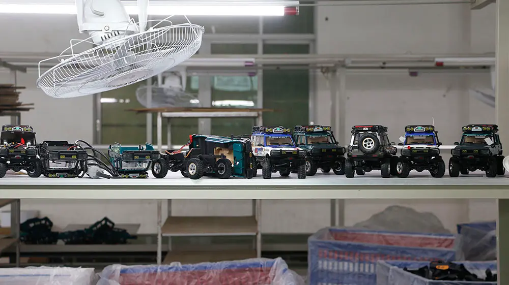 JXC Model Factory — Injection Molding Workshop