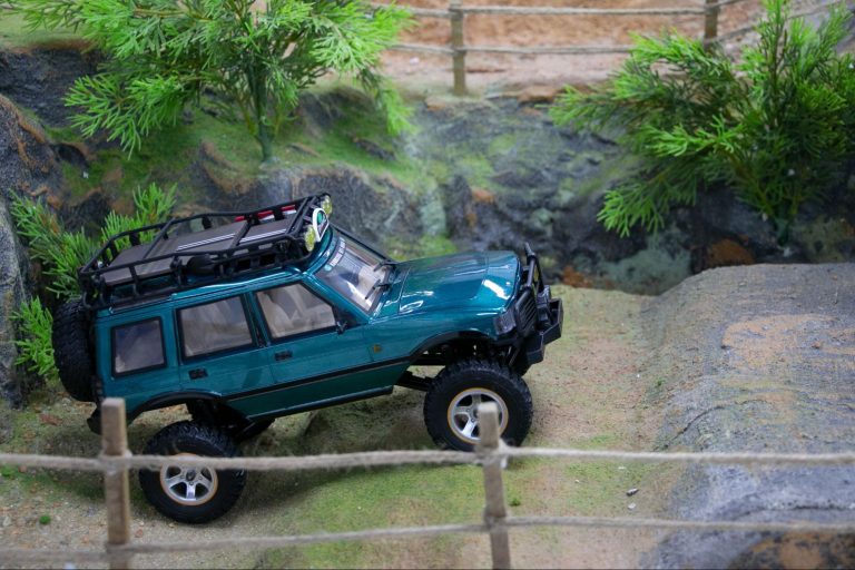 RC car manufacturing process at JXC Model factory